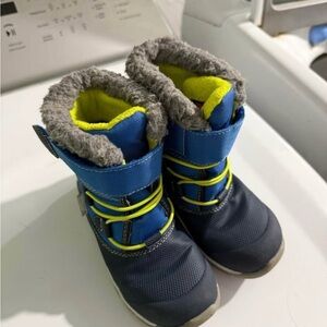 See Kai Run 3M Thinsulate Blue and Gray Kids Snow Boots Size 11